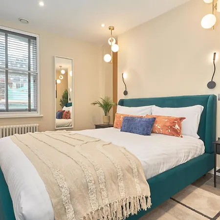 Be - The Chinatown Residences London