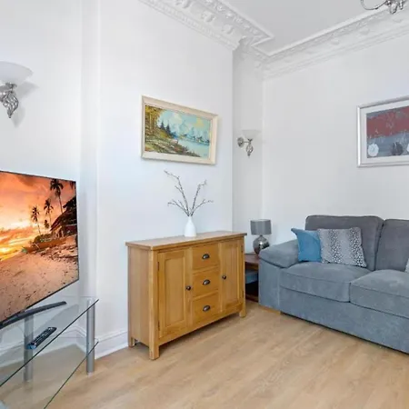 Onsitestays: Tranquil Wimbledon 2br With Garden Apartment *