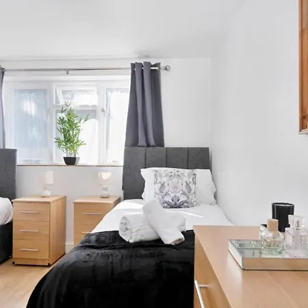 Onsitestays: Tranquil Wimbledon 2br With Garden Apartment *