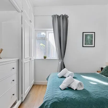 Onsitestays: Tranquil Wimbledon 2br With Garden Apartment London