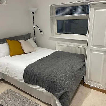 Cozy Private Homestay London