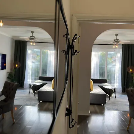 Apartment Flat *