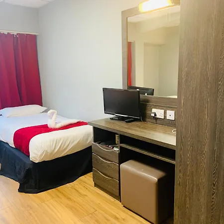 Hotell Lily 2*
