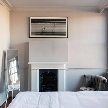 The Cleveland Arms Iv Apartment