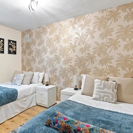 Apartment 3 Bedroom Flat Near Finsbury Park, Manor House Station *