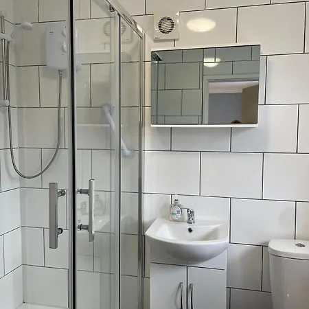 Guest house Kensal 2 *