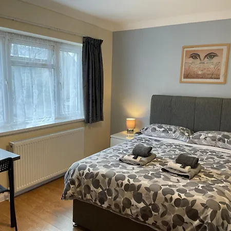 Kensal 2 Guest house *