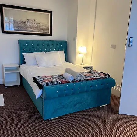 South London Apartment Mitcham