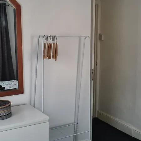 2 Bed Flat Silver Street Near Tottenham Hotspur Stadium Apartment