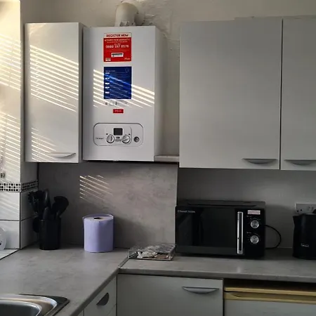 2 Bed Flat Silver Street Near Tottenham Hotspur Stadium Apartment *