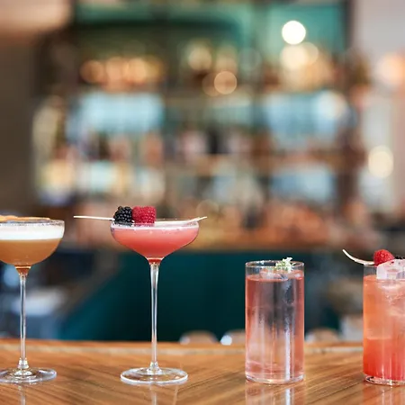 Four Seasons At Park Lane 5*