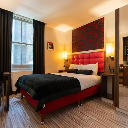 Simply & Hotel