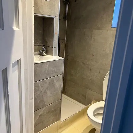 South London Apartment Mitcham