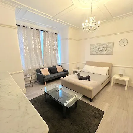 Norbury House - 1a Apartment *