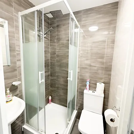 205 Earls Court Pensionat *