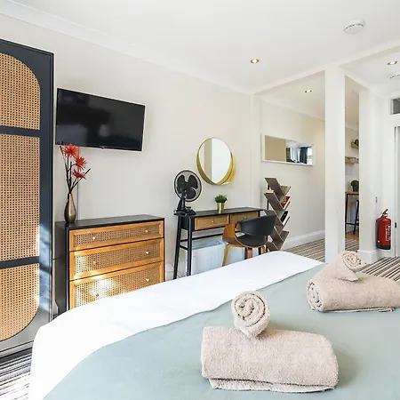 招待所 Verv Islington 5*
