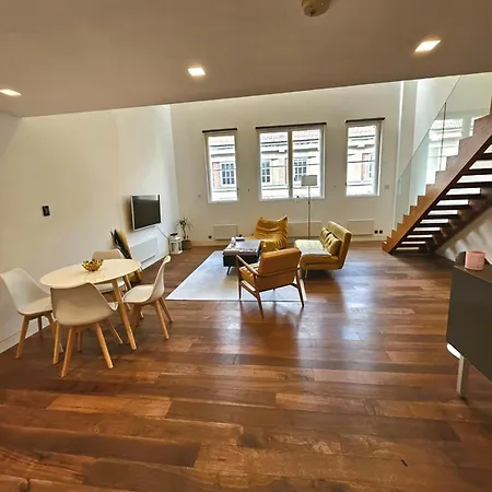 Loft Duplex Oxford Circus Luxury Apartment London