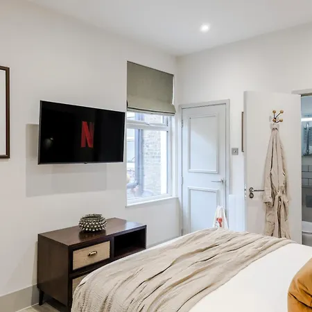 Tooting - Your Apartment *