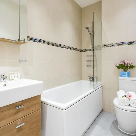 Apartment Bright And Modern Earls Court Gem *