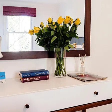 Bright And Modern Earls Court Gem Apartment *