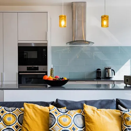 Bright And Modern Earls Court Gem * London