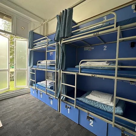 Smart Hyde Park Hostel