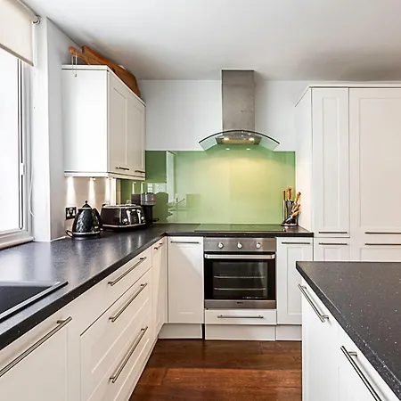 Apartment Blackfriars Printhouse Retreat