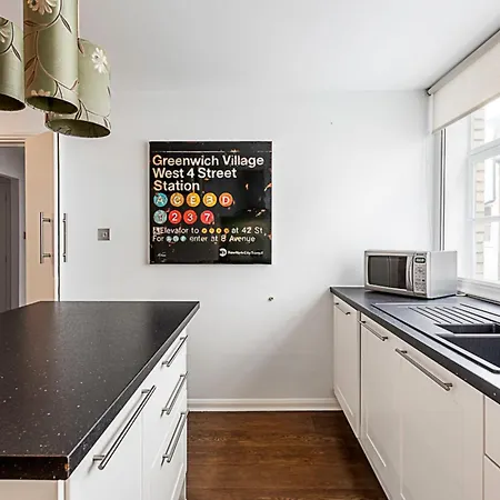 Apartment Blackfriars Printhouse Retreat London