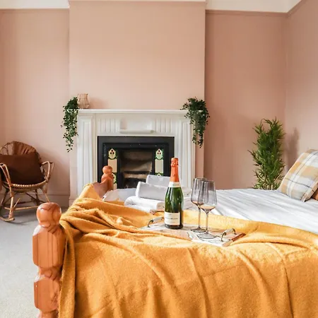Сasa de vacaciones Stunning 5 Bed House In Clapham - Free Wifi!