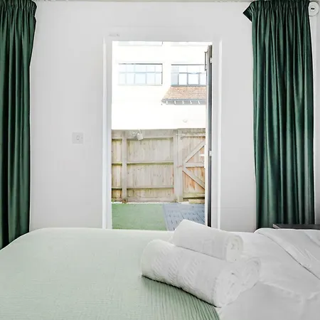 King's Cross - 2br With Terrace - Cityapartmentstay Apartament Londyn