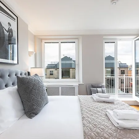 Astonishing Flats Near Mayfair & Piccadilly Circus London