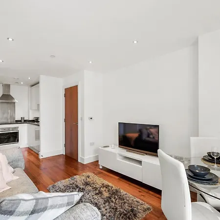 Apartment Entire 1 Bedroom Short Term & Flexible Renting Canary Wharf With Free Wifi