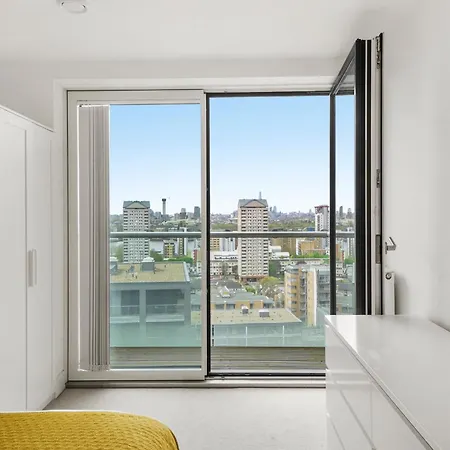 Entire 1 Bedroom Short Term & Flexible Renting Canary Wharf With Free Wifi Apartment *