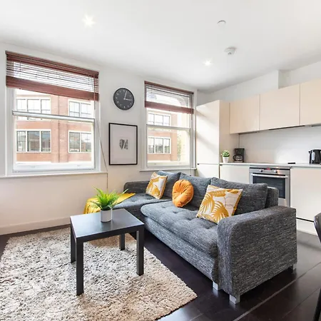 Luxury - Farringdon * לונדון