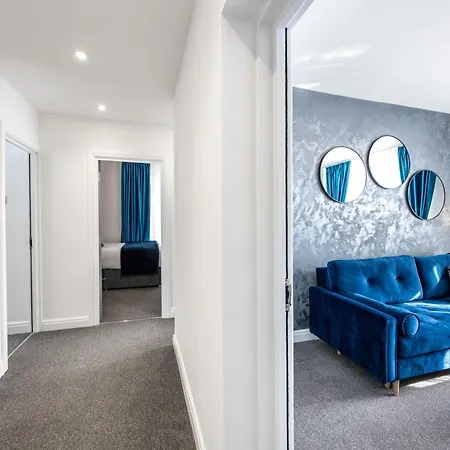 Cosy 4-bedroom Next To Borough Apartment *