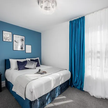 Apartment Cosy 4-bedroom Next To Borough *