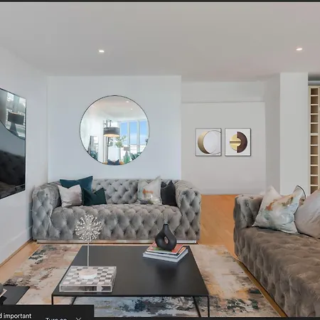 Thames View In Town! Large Luxxe Nomad Design Family Apartment *