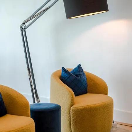 Apartment Thames View In Town! Large Luxxe Nomad Design Family London