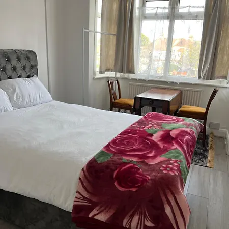 South London Apartment Mitcham