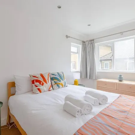 Apartment Modern 1bd Flat - 15 Min Walk To Bridge *