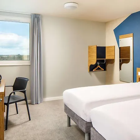 Hotel Ibis Budget London Heathrow 3*