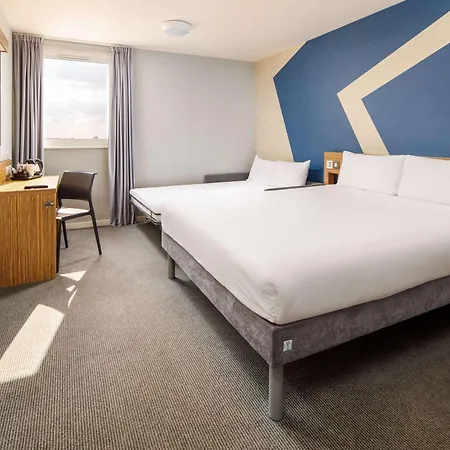 Ibis Budget London Heathrow 3*