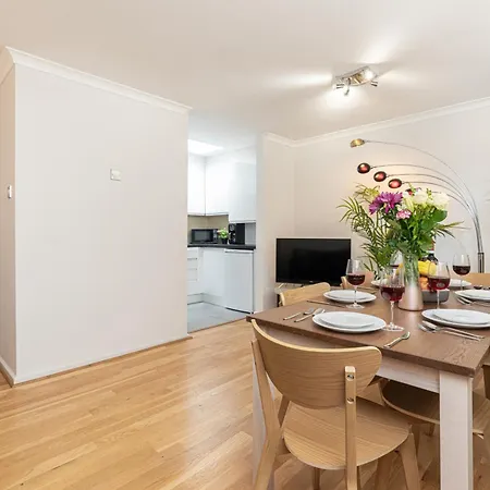 Apartment Goodge London