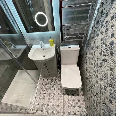 Homestay Luxury With En-suite Bathrooms - West London *
