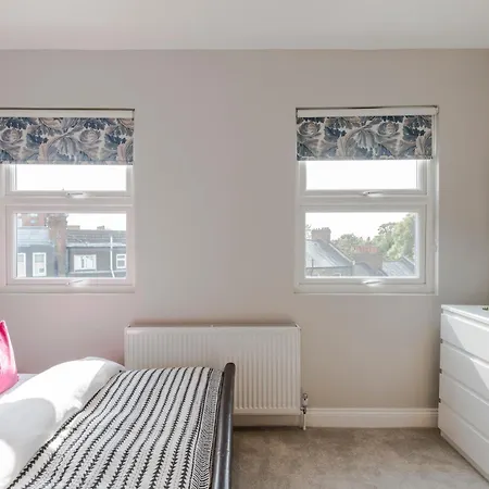 Appartement Stunning 3 Bed Duplex In The Heart Of West Hampstead *