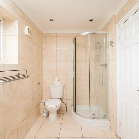 3br A Cosy Ealing Haven In London Northolt (Greater London)