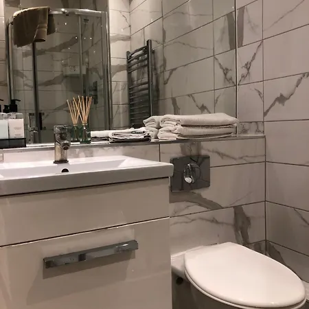 Marble Arch Apartment