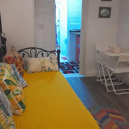 Private Extension With Bathroom And Kitchen * London