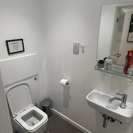 Tranquil 1 Bedroom Retreat In Piccadilly Vr4 Apartment London