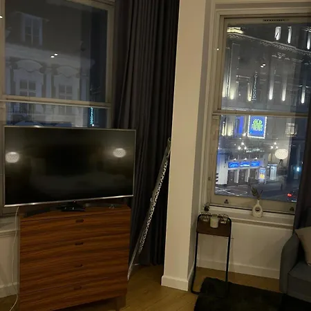 Apartment Tranquil 1 Bedroom Retreat In Piccadilly Vr4 London